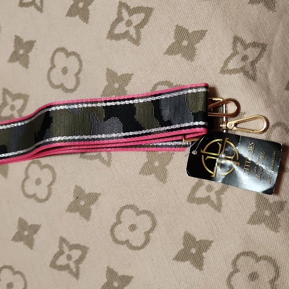 Guitar/Handbag strap - Picture 1 of 2